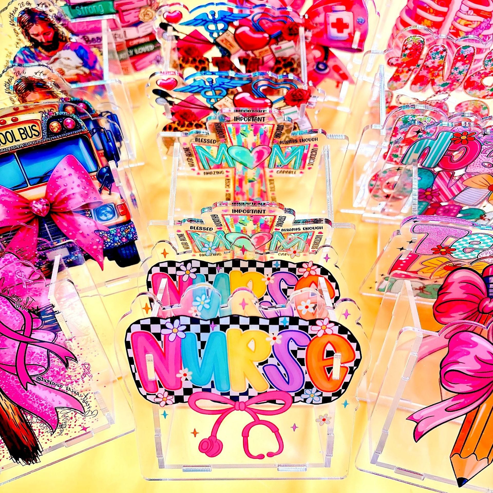 Wholesale Teacher nurse teacher study supplies medical care acrylic pen holder pencil case